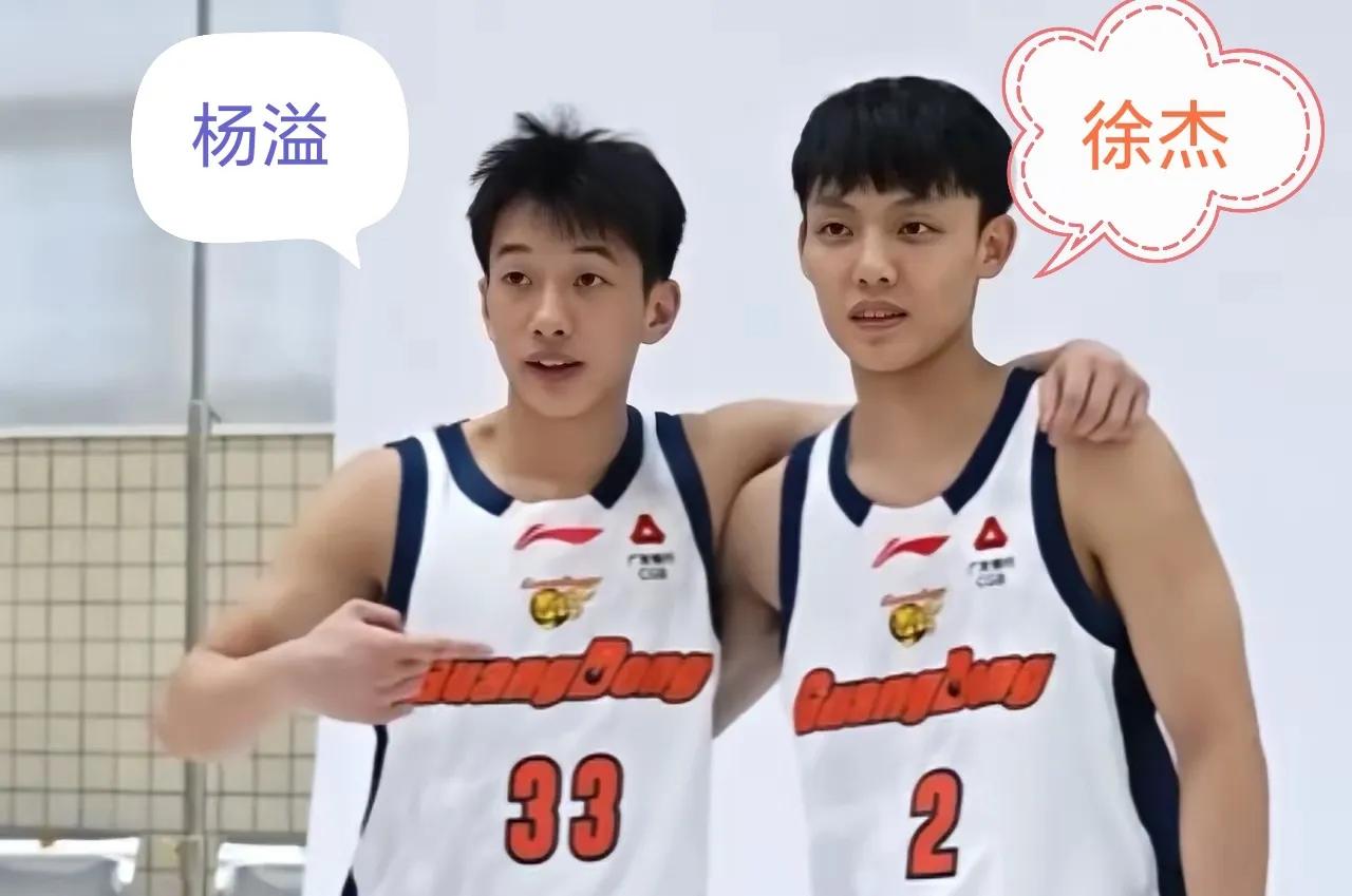 广东惠州市是篮球后卫之乡，在全国U19联赛中李钧铸成了广厦主控！
     惠州