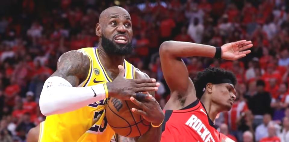 实话实说，昨天火箭输的有点冤，最后时刻两次判罚都对湖人有利。

有一说一，昨天火