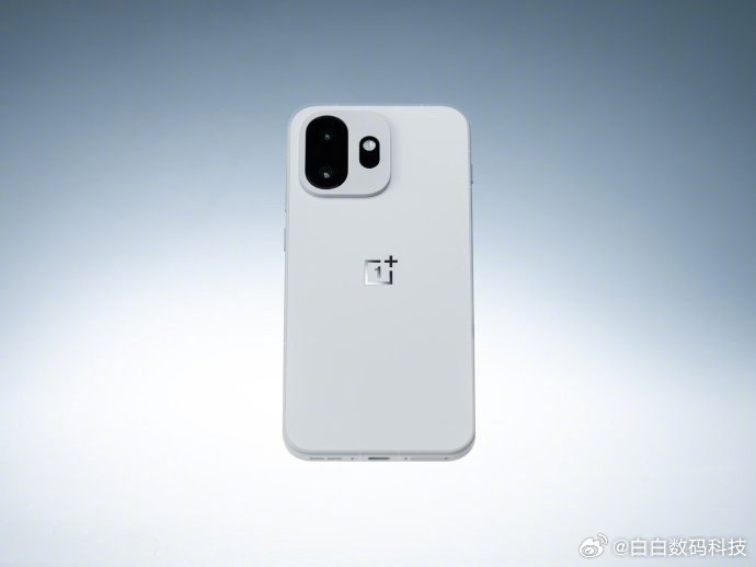 十日终焉一加15T白色真治愈啊纯白后盖搭配哑光白金属中框，简约又有质感！性能堆料