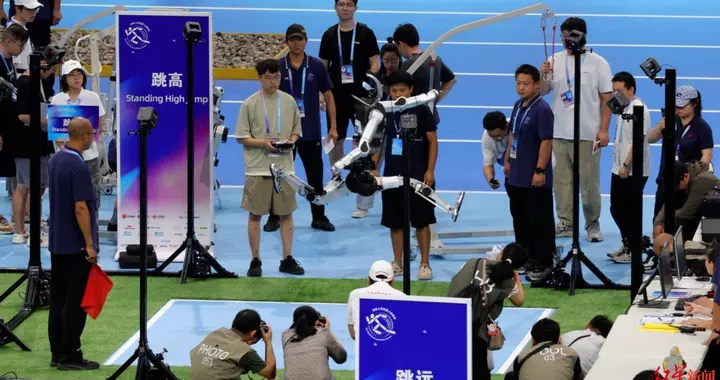 能“超級瑪麗跳”，能跳近1.5米遠，還能跳街舞，冠軍機器人咋做到的