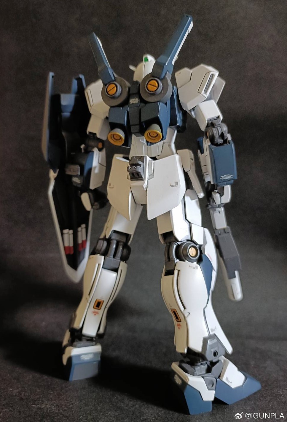 AE社试验机（by 老猿G）大体上的思路是牛之前的试作机，不过旧型素体+牛系武装