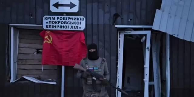 俄国人在 红军村北端中心自拍 48.269781° 37.183018°（之前找