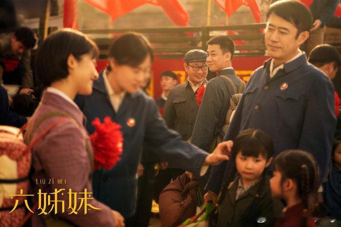 想拥有杨晓培的人脉 不得不说，杨晓培是有点选演员的天赋在身上的。最近热播剧六姊妹