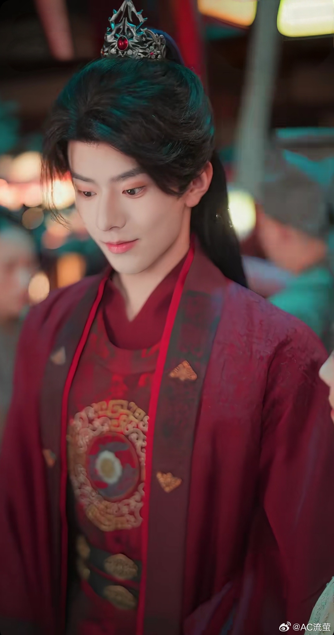 帝后也疯狂里这套红色衣服好乖好柔软！ 