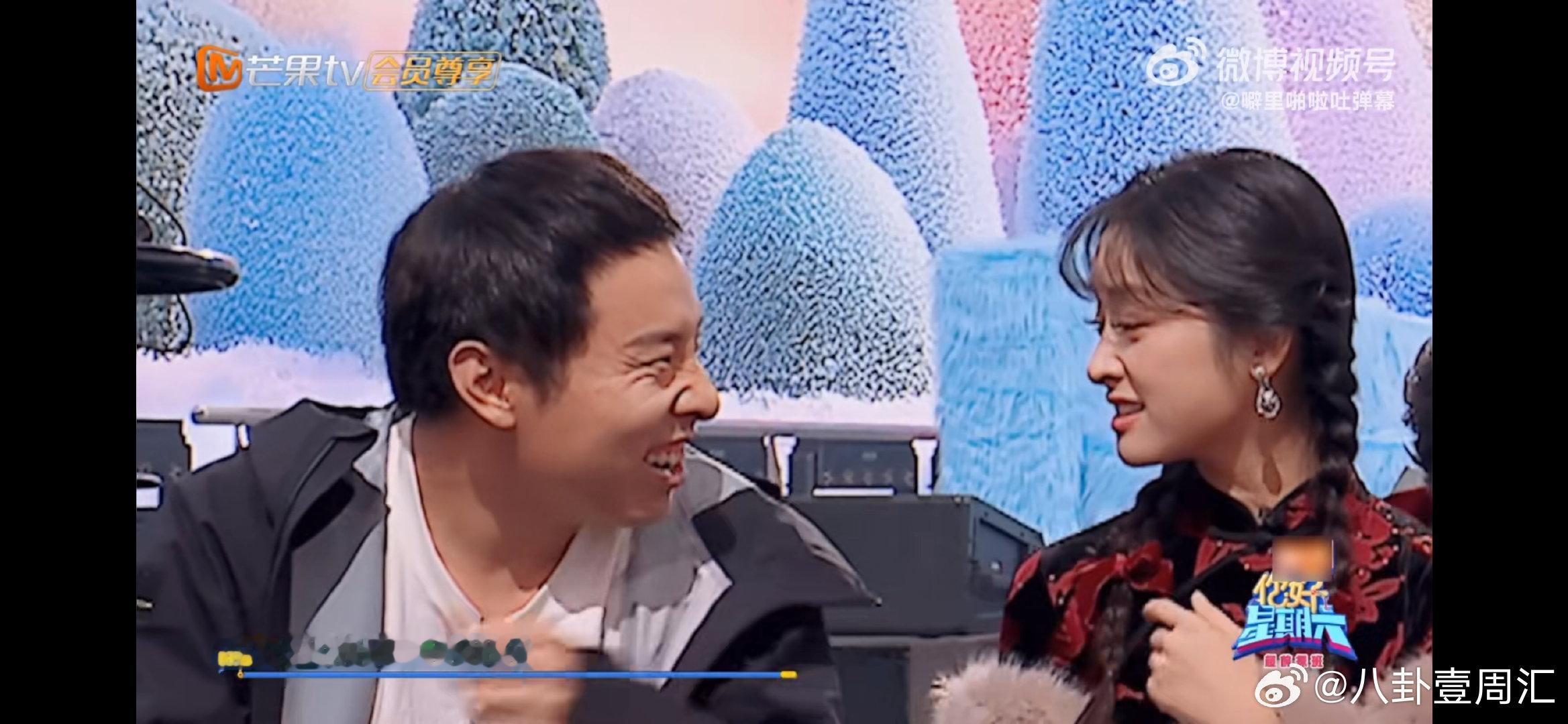 徐志胜沈月的许文强冯程程太绝了！三搭 CP 的默契就是，你乱舞我吐槽，笑料根本停