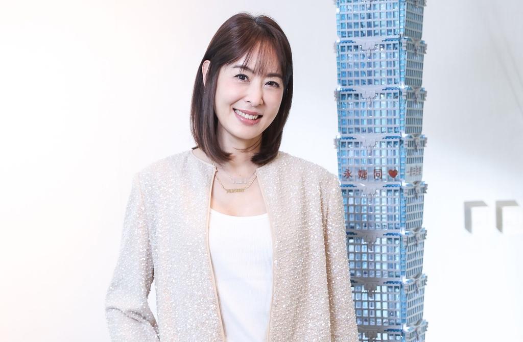 台北101董事长贾永婕近日话题不断，初五参观中正纪念堂《自由花蕊》展览后晒出蒋中