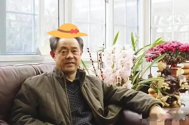 这届网友除了对象找不到！

什么都能找出来，

真的被徐湖平的履历惊到了！没想到