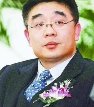 复旦大学钱文忠教授，撕开了中国社会当下最大的遮羞布，振聋发聩！他说：“我们的社会