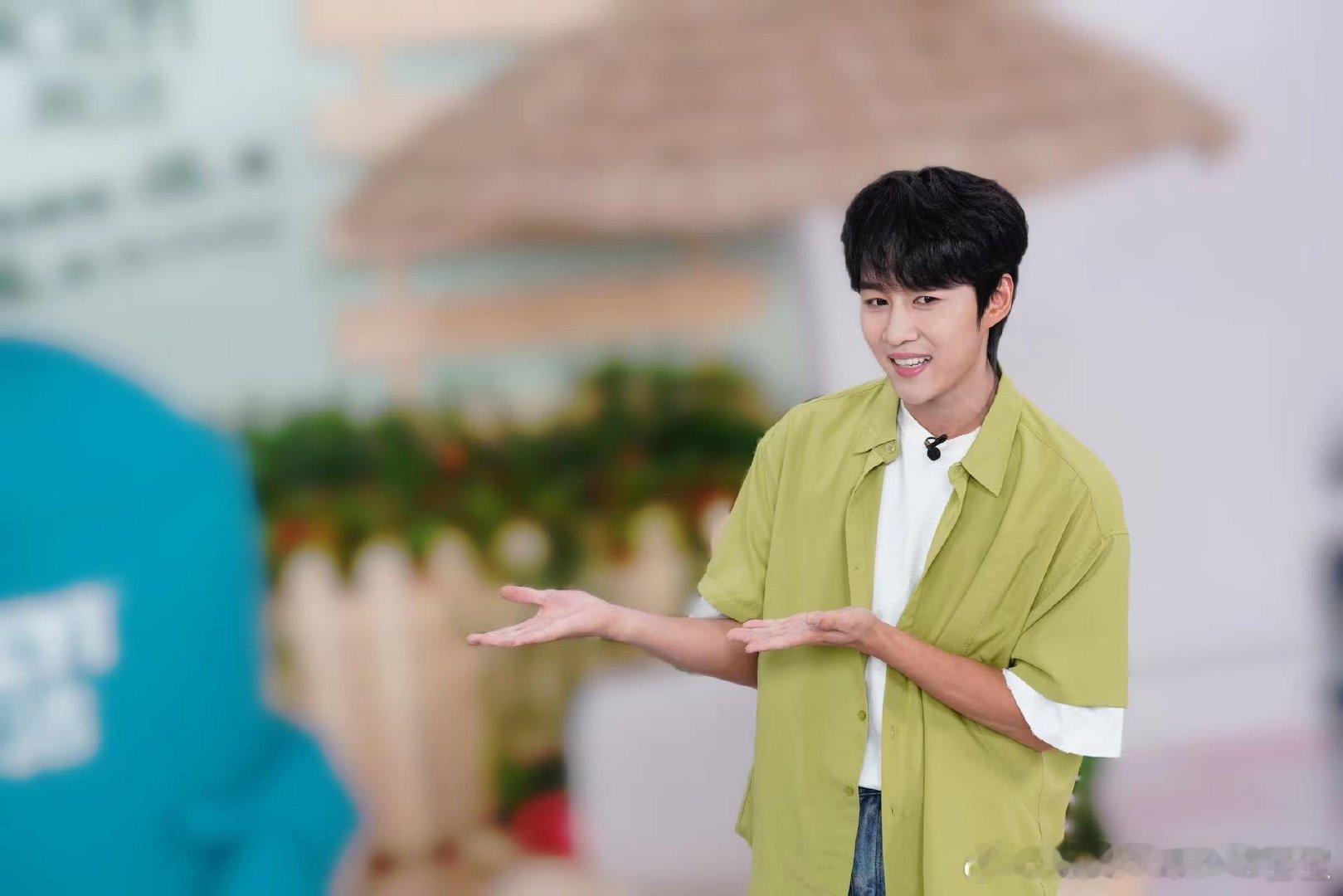 #卓沅[超话]##卓沅25岁生日会舞蹈#卓沅在我心目中永远都是那个会跳舞，而且非