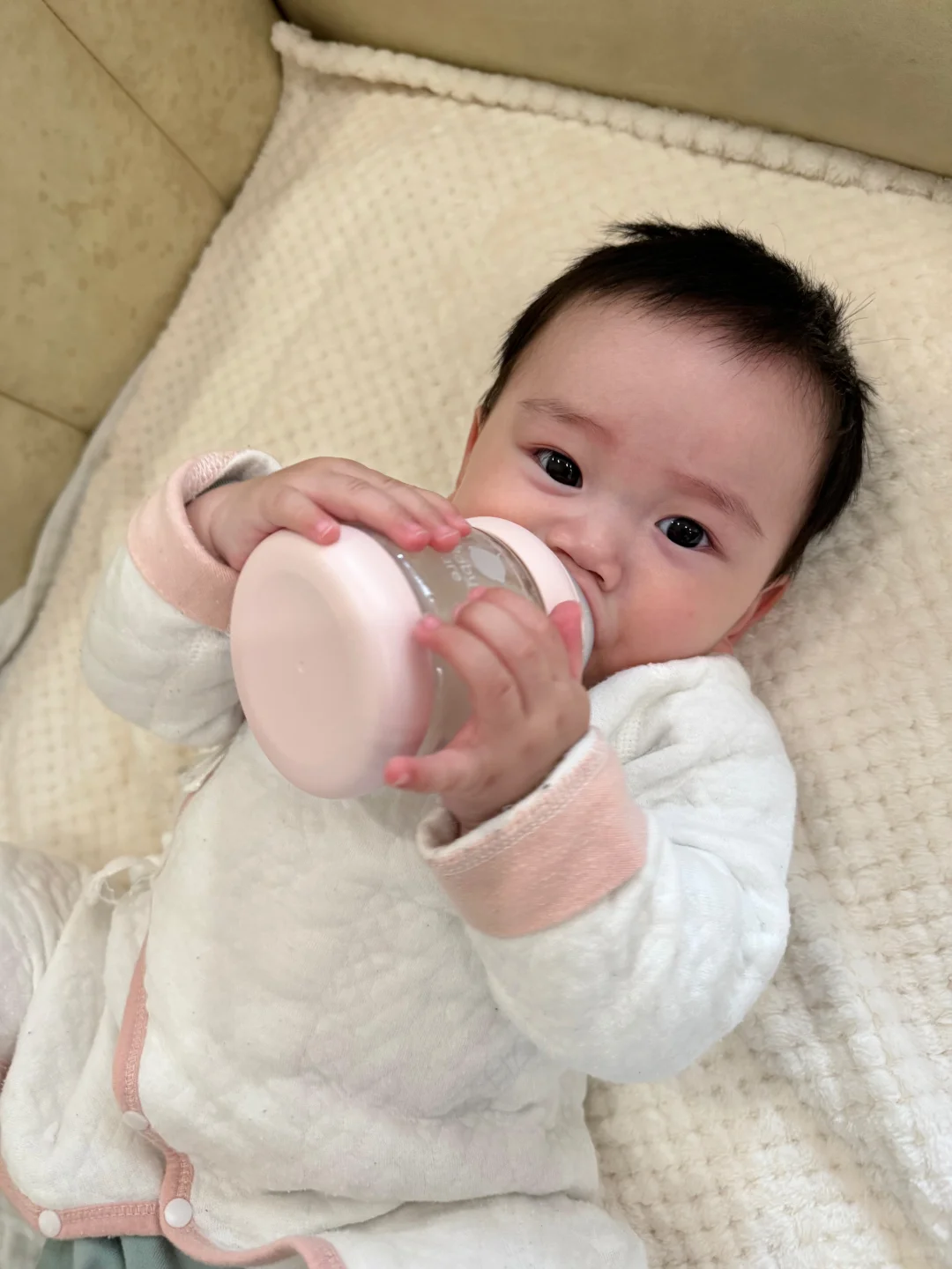 小宝宝，喝🍼