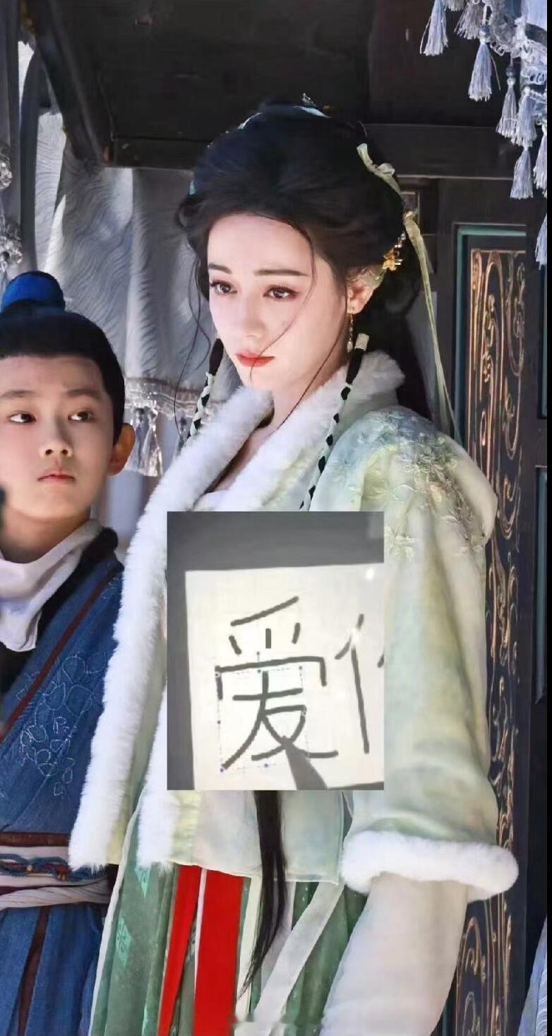 这剧的衣服真好看🤩 