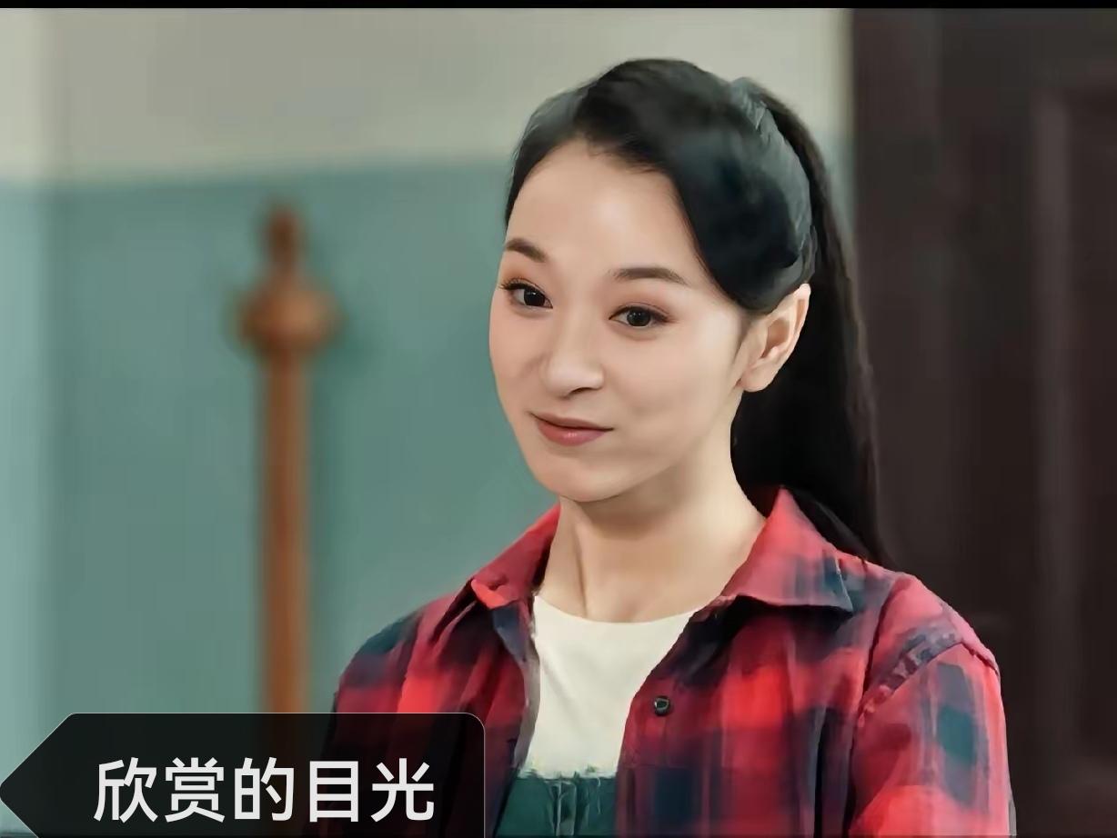 追剧《依依向北风》27、28集，王潇的身体已经恢复正常了，报社里新来的职工陶溪云