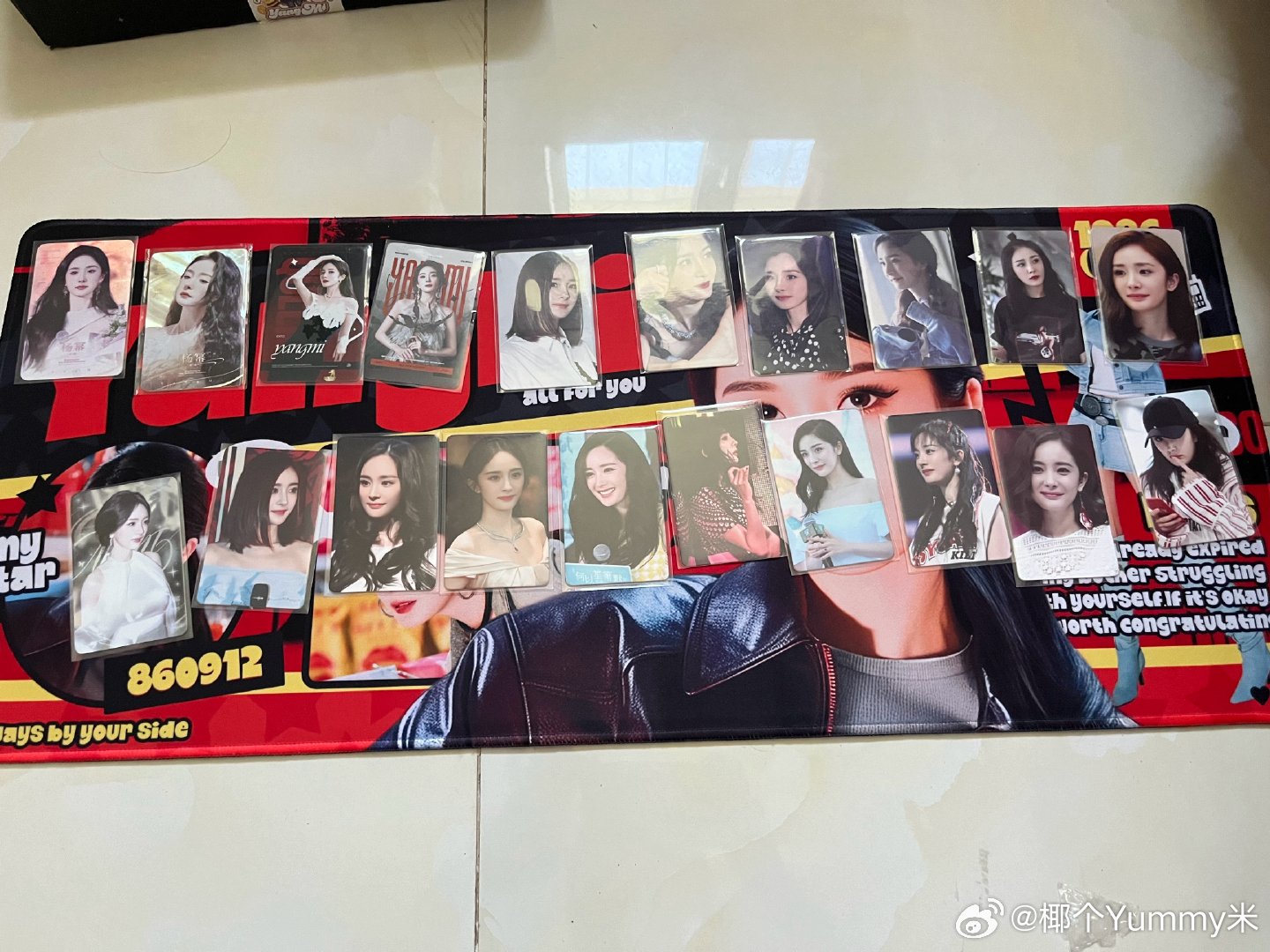 杨幂周边中转站  ➗美味2025生日小卡 2r1 全都收的送幂桃卡 