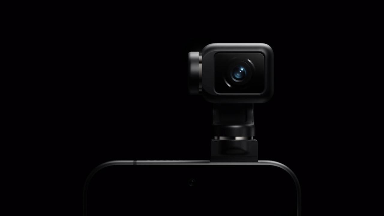 在昨天荣耀Magic8发布会的最后，荣耀带来了一款概念机Robot Phone。