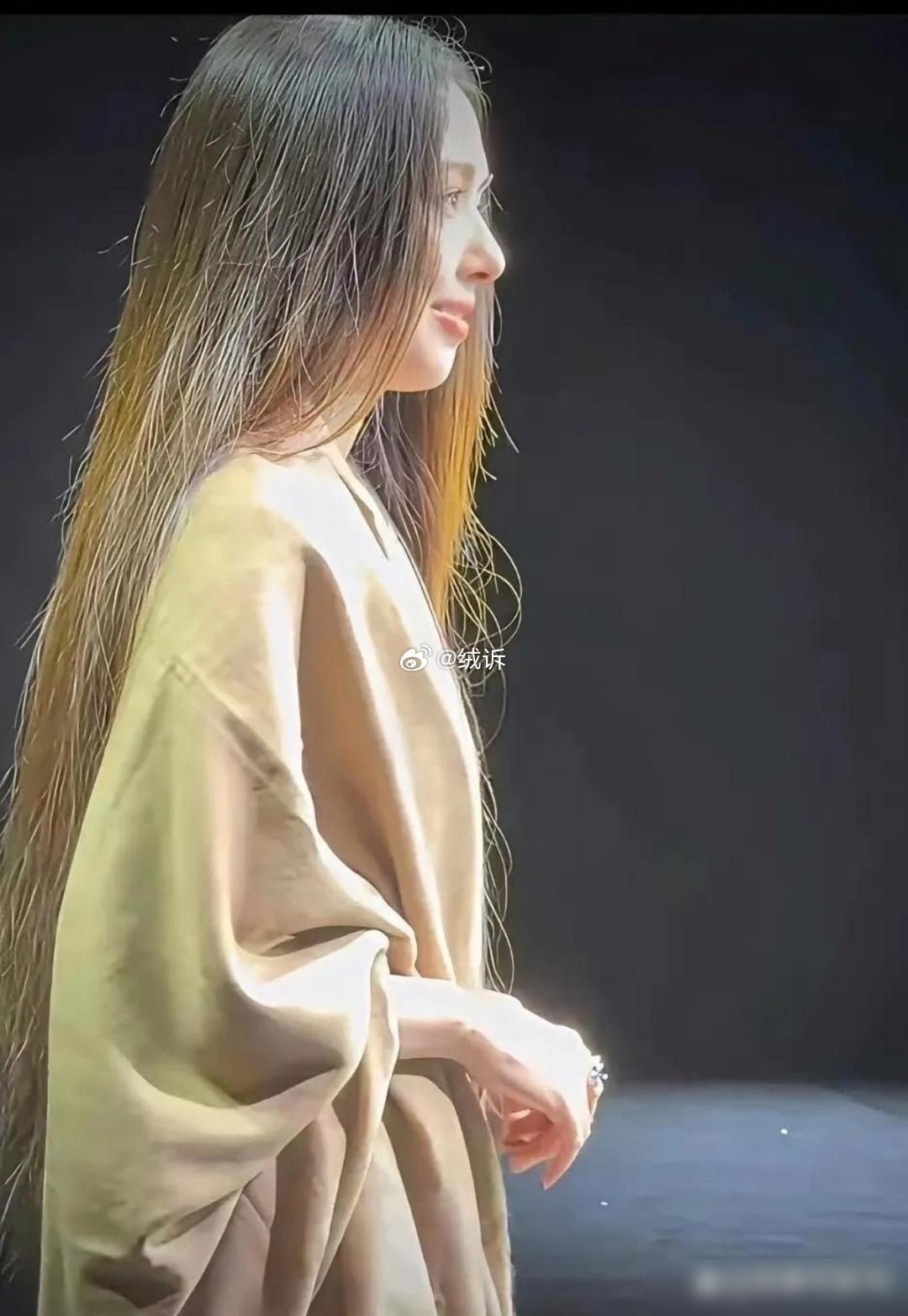 这，是有钱人的头发？ ​​​