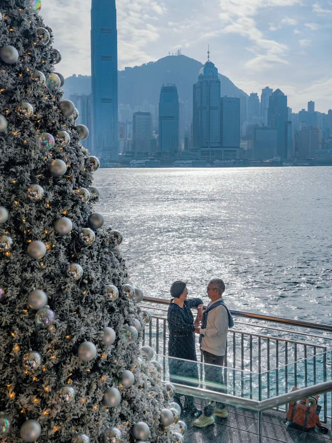 终于😭带爸妈感受了香港12月封神的圣诞季🎄