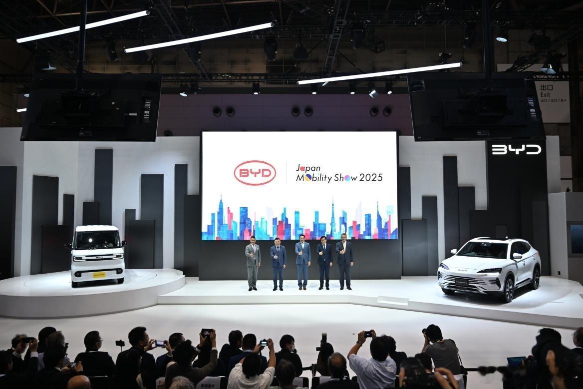 深耕本土，比亚迪在日本驶入“双线”新阶段于2025东京车展，比亚迪不仅全球首发了
