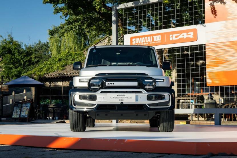 iCAR V23赛博版全新版型——暗影极客版发布，售价16.08万。外观上，暗影