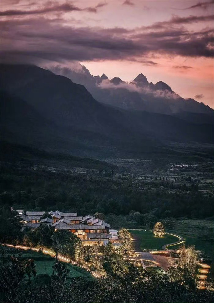 该来的一定会来， 该发生的一定会发生， 也正是因为这样， 人们才能借各种机缘中去