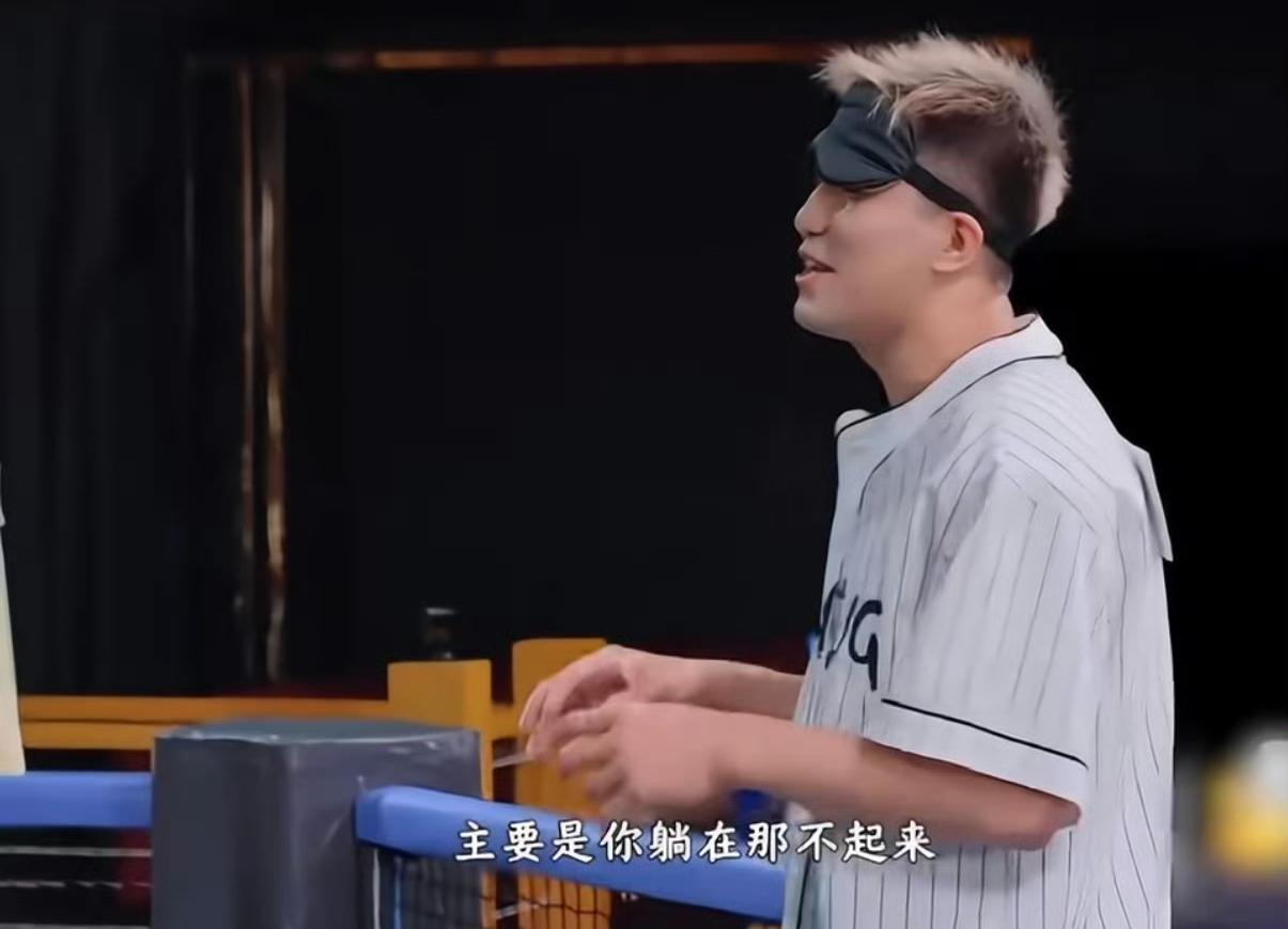 我佩服郭艾伦上综艺也能上热搜，连续两天热度第一。这是哪一个体育明星能做到的？
