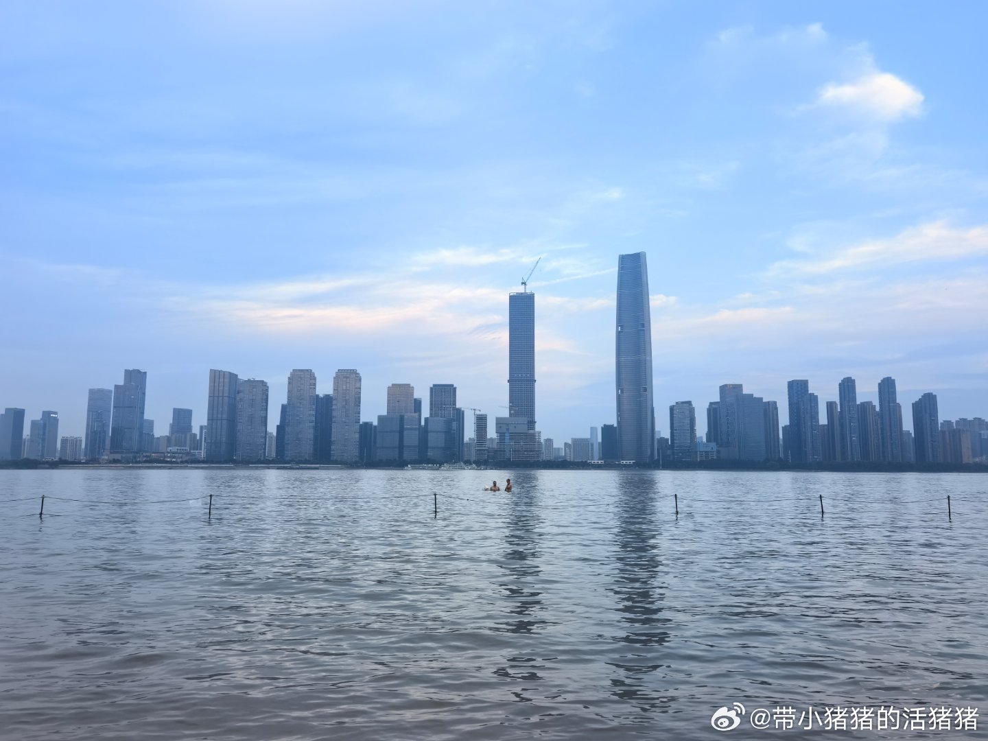 只有住在长江边的人才能体会得到的乐趣。 武汉·汉口江滩