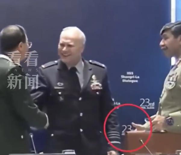 香格里拉对话期间，荷兰国防军总司令艾歇尔斯海姆与中方举行了会面，双方均未透露对话