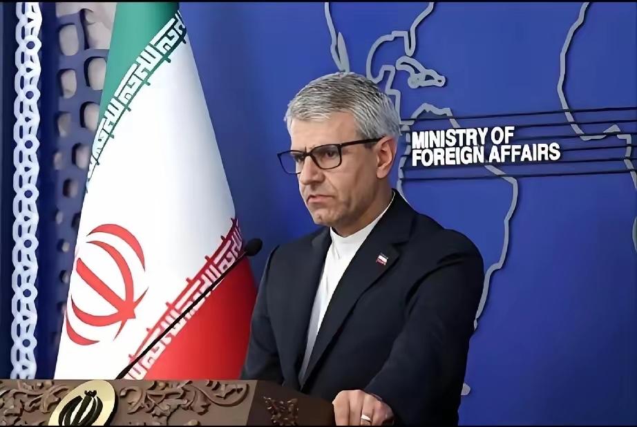 3月31日伊媒称，一方面，伊朗处决了两名“人民圣战者组织”武装人员，他们曾在德黑