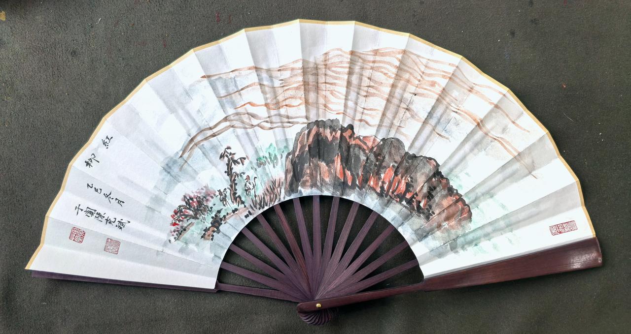夏天画扇今日热点 
今年夏天，新疆！
丙午夏于阗陈克斌玉泉草堂！