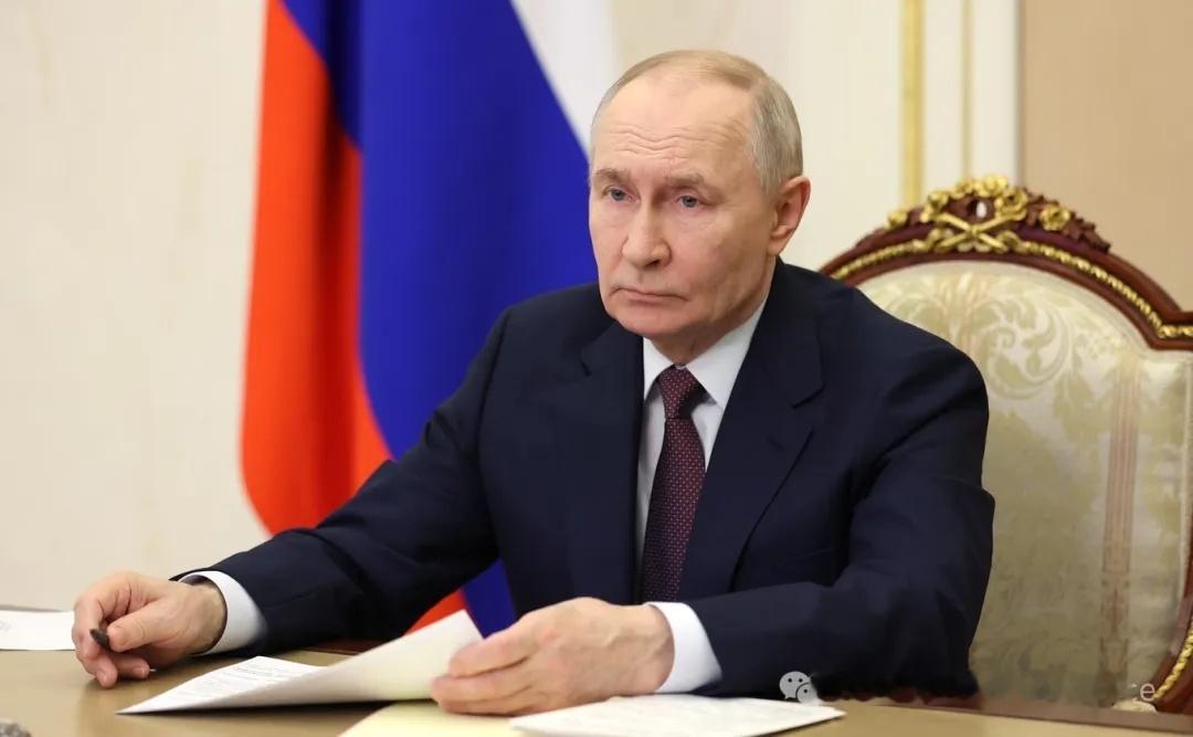 烽火问鼎计划 当地时间1月20日晚，普京召开俄联邦安全会议并发表讲话，普京表示，