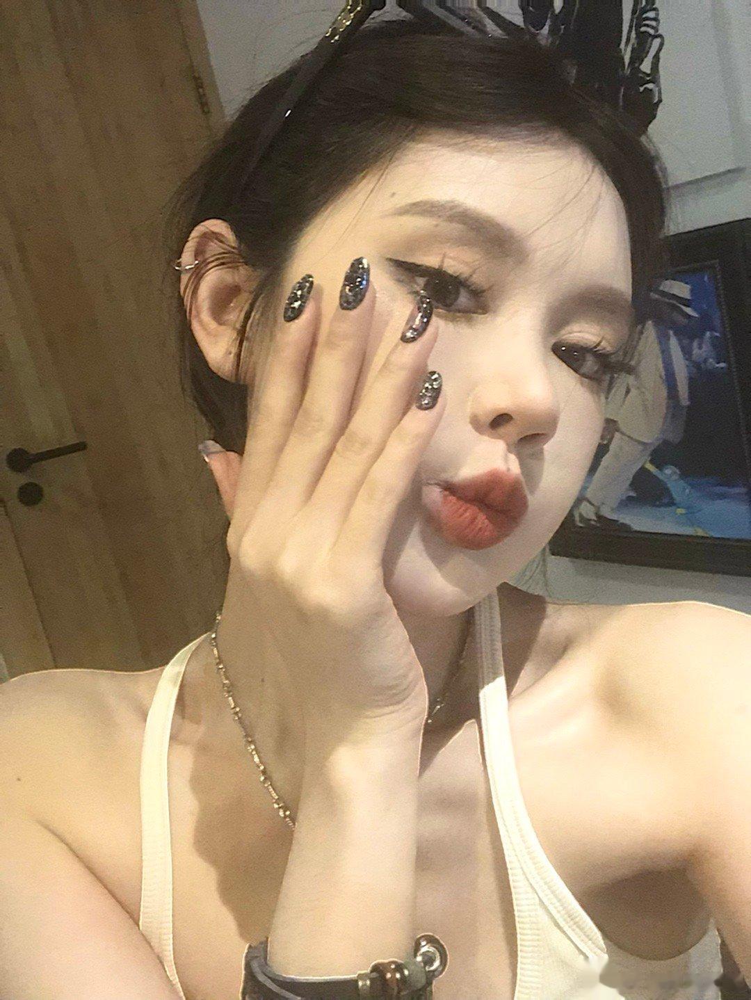 答应你们的美甲分享来啦[打call] ​​​