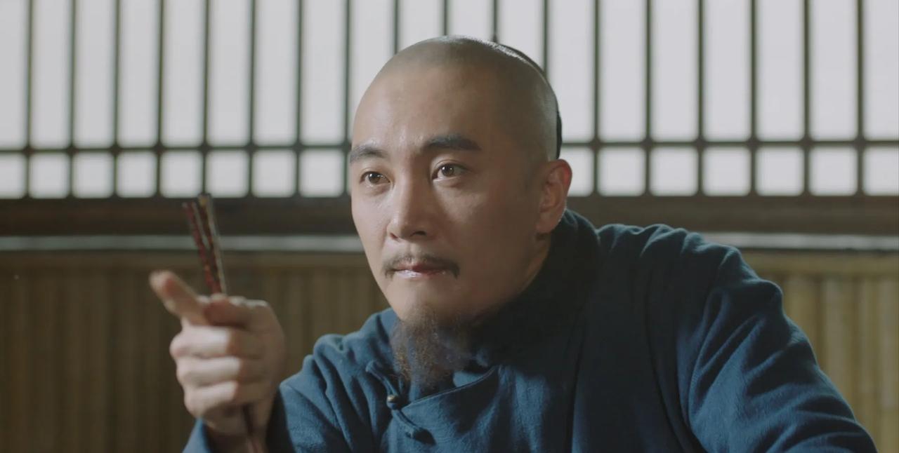 挑着一担铺盖进京找活的穷秀才，最后家产数百万，二品红顶子，住进皇城西安门内——这