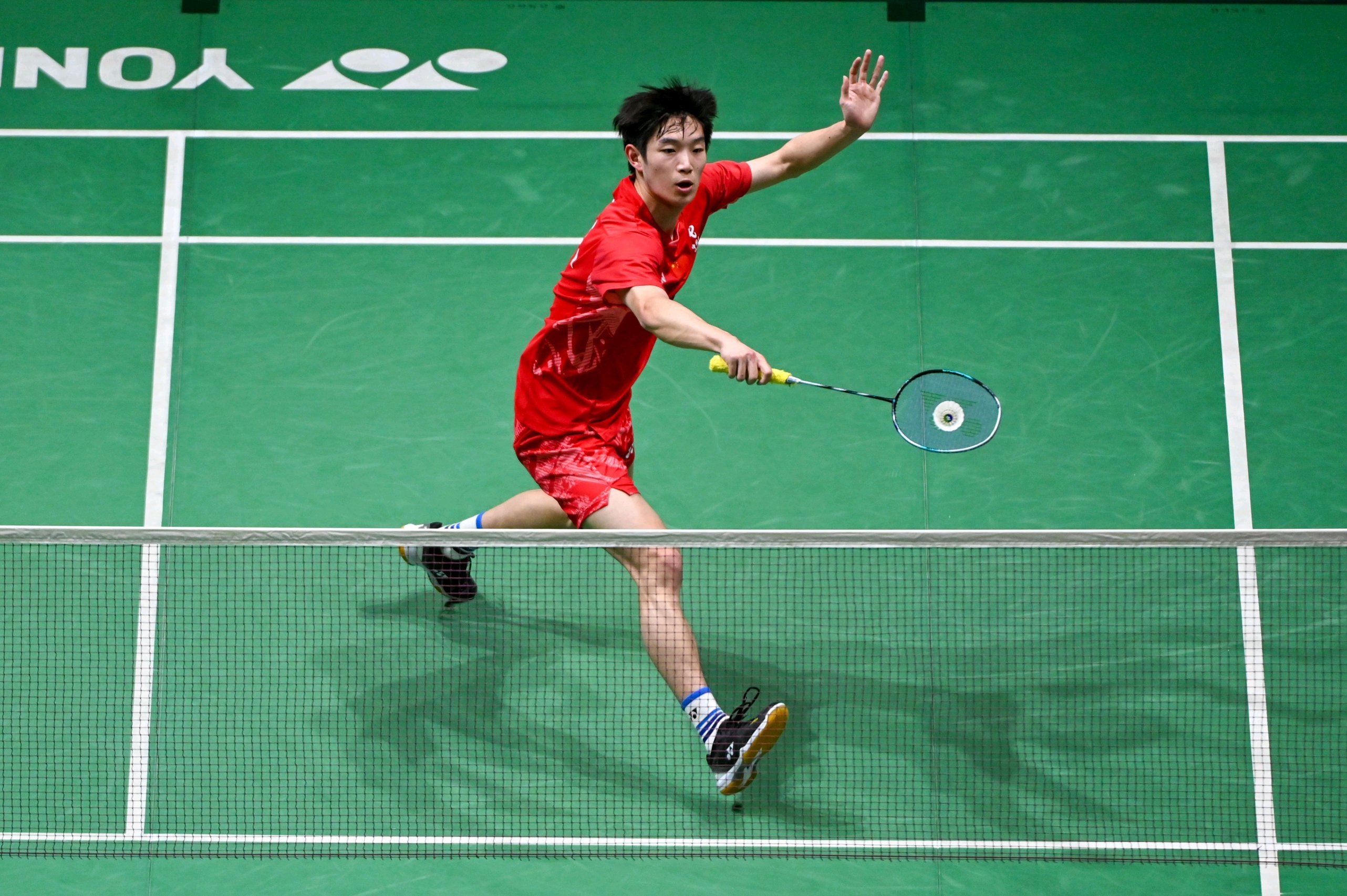 朱轩辰🇨🇳 21-12、21-13 戚又仁下轮对手：普兰诺伊🇮🇳 vs 