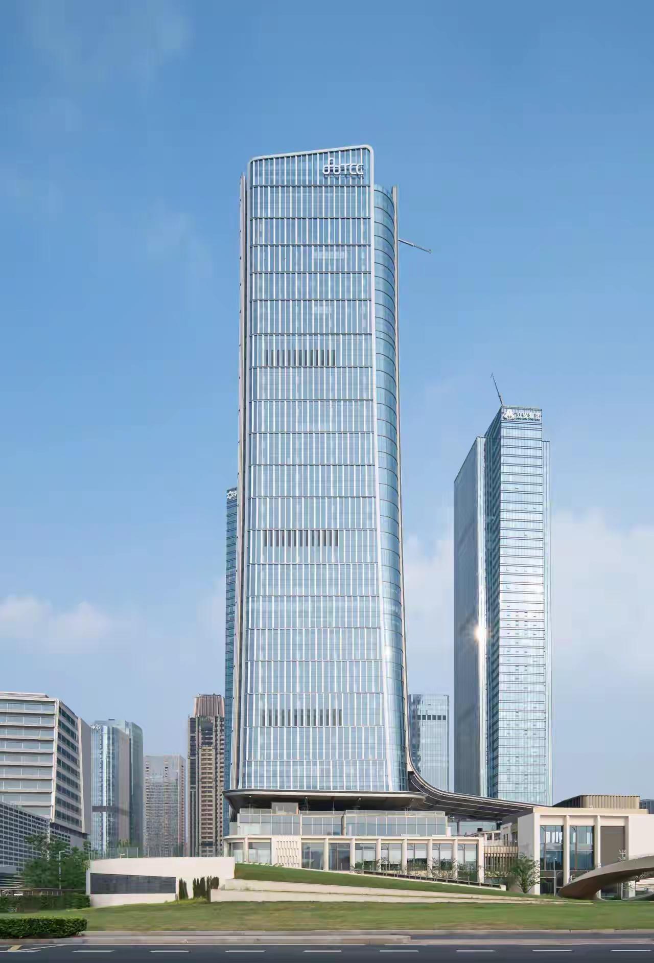 这座大厦叫台泥大厦，刚开始以为是做酒店宴会厅桌子上的台泥。不是，弄错了，这个是台