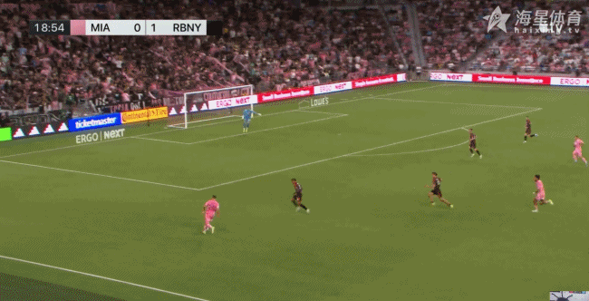 马特奥横传被挡，塞戈维亚打门也被挡迈阿密国际vs纽约红牛