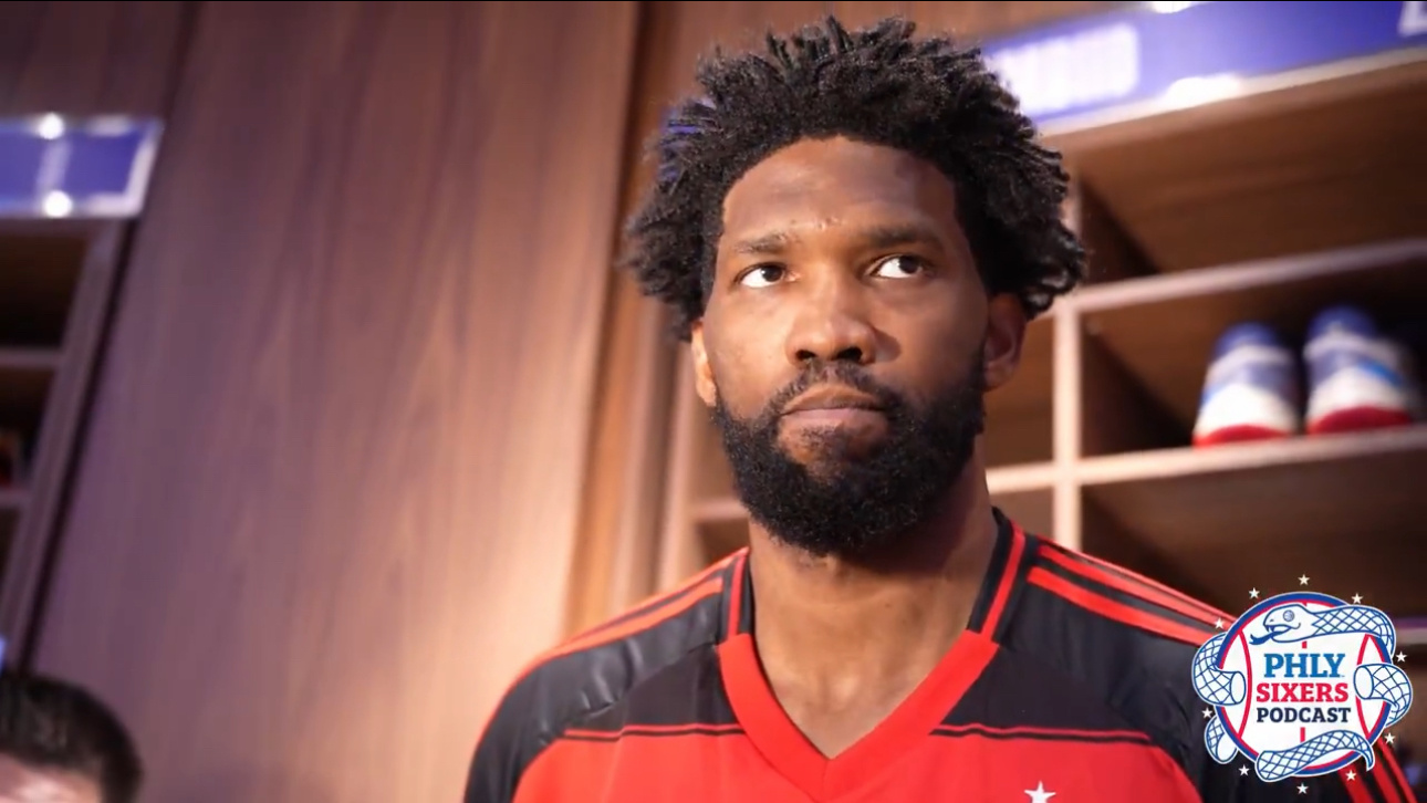 随队记者向乔尔·恩比德提问：“泰雷斯·马克西的出色表现是否带来了额外的紧迫感？”