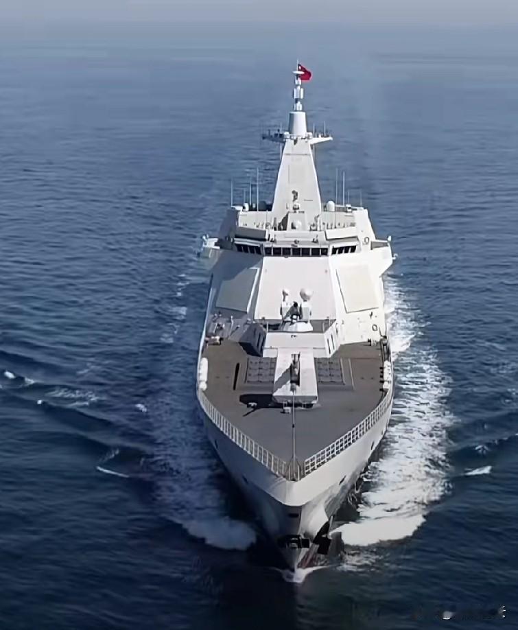 日本这次借着和新西兰签安全协议的机会大肆炒作，又拿“中国海上扩张”说事儿
 
中