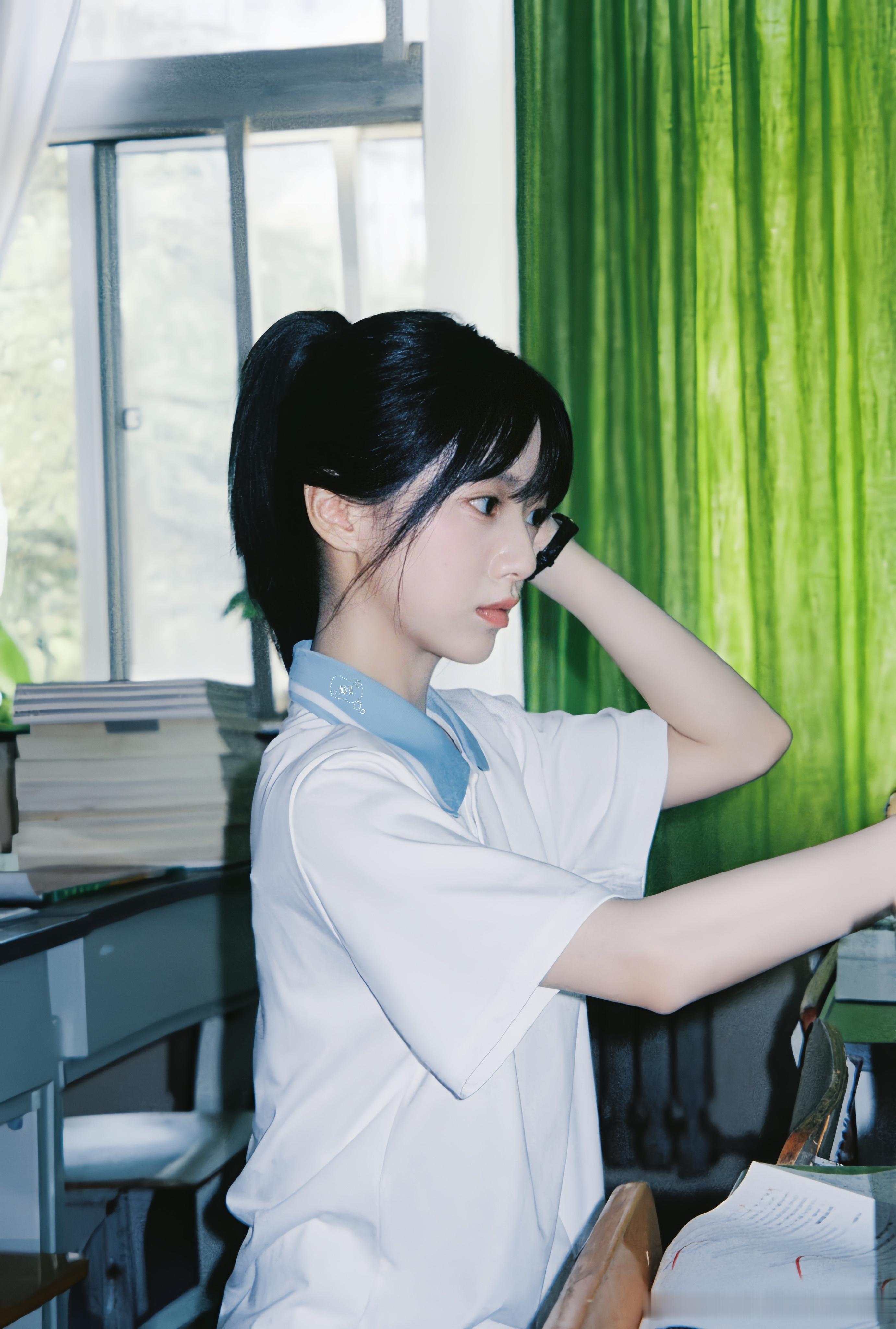 包上恩 终于 我们在彼此的世界里 杳无音讯