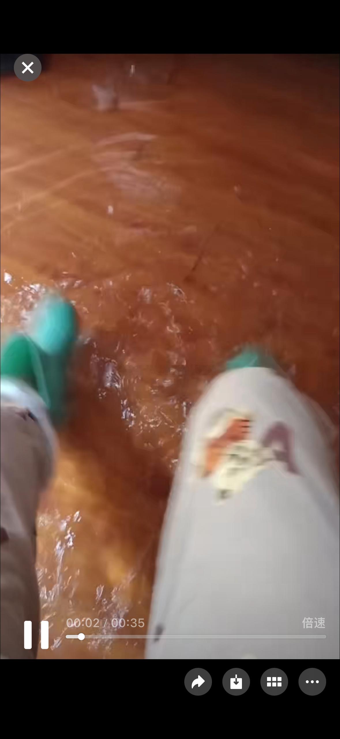 omg 我昨天晚上没睡着的时候一直收到武汉的暴雨预警，我还说醒了跟我妈说一声让他