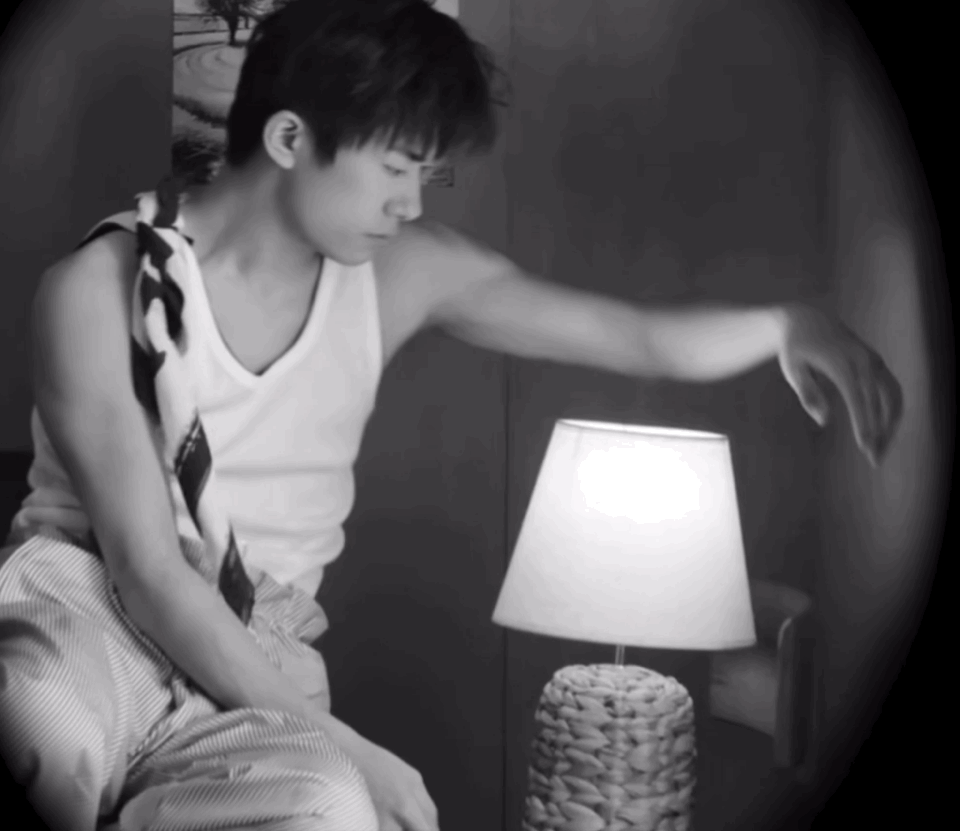 喜欢看孩子穿背心嘿嘿四字 易烊千玺 yyqx 四字弟弟