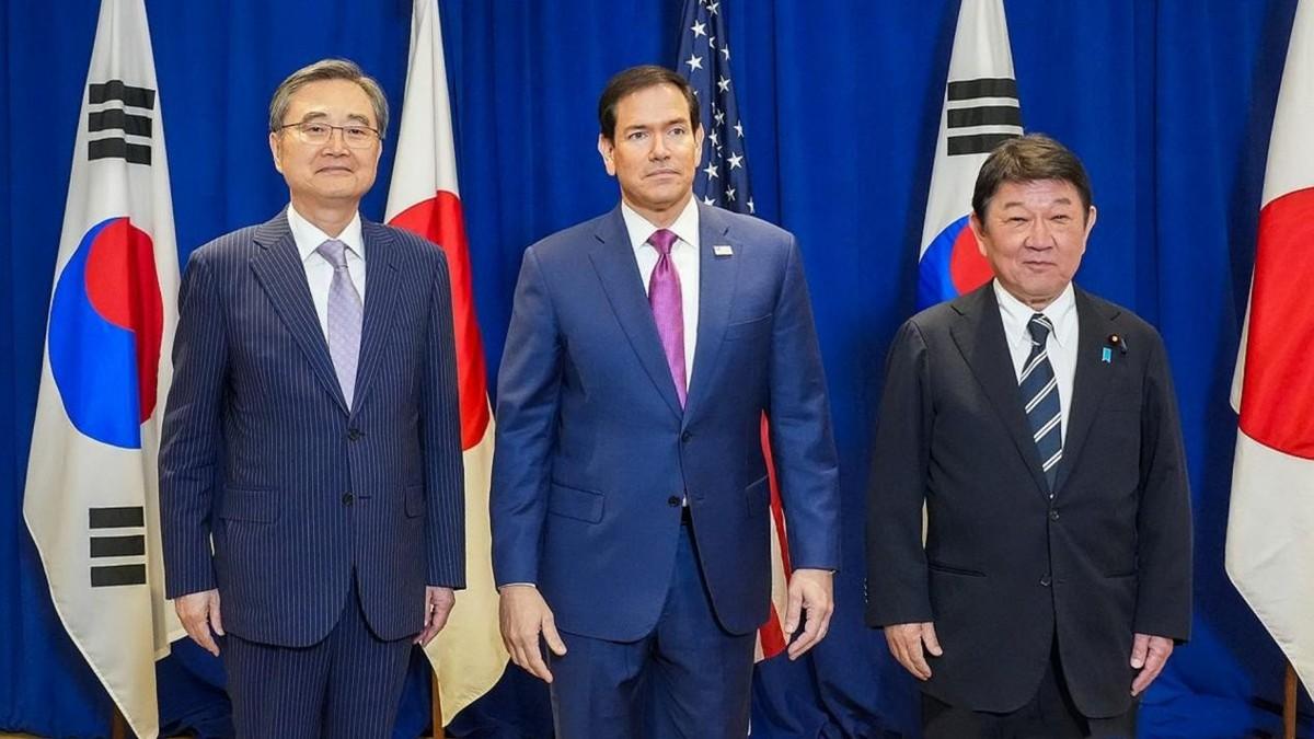 美日韩想为难中国，却不敢明目张胆的点名
联大会议期间，美日韩举行三国外长会议，并