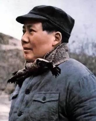 1964年，毛泽东已经71岁高龄，他决心作一次黄河探源之行，他在北戴河练习了一段