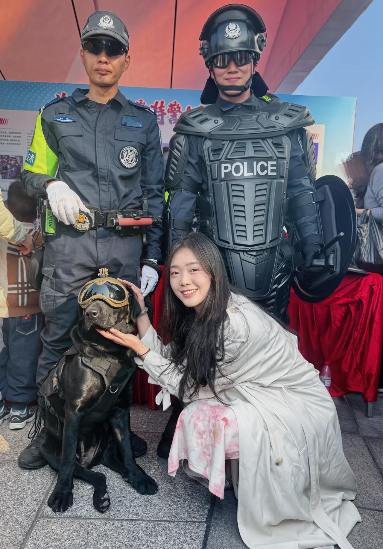 和汪汪👮🏻‍♀️合影啦 广州塔