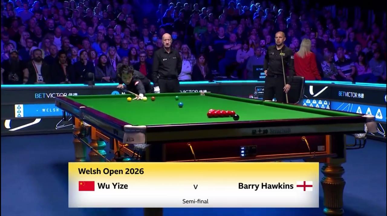 吴宜泽不敌霍师傅无缘决赛！



吴宜泽与霍师傅-巴里.霍金斯争夺决赛权，比赛抢