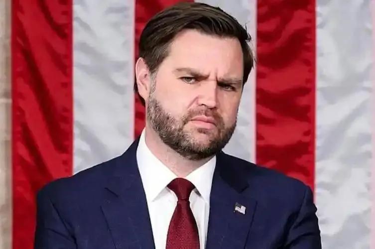 美国政坛可能要出大事了：万斯大概率要当选总统。他如果真入主白宫，整个美国，从内到