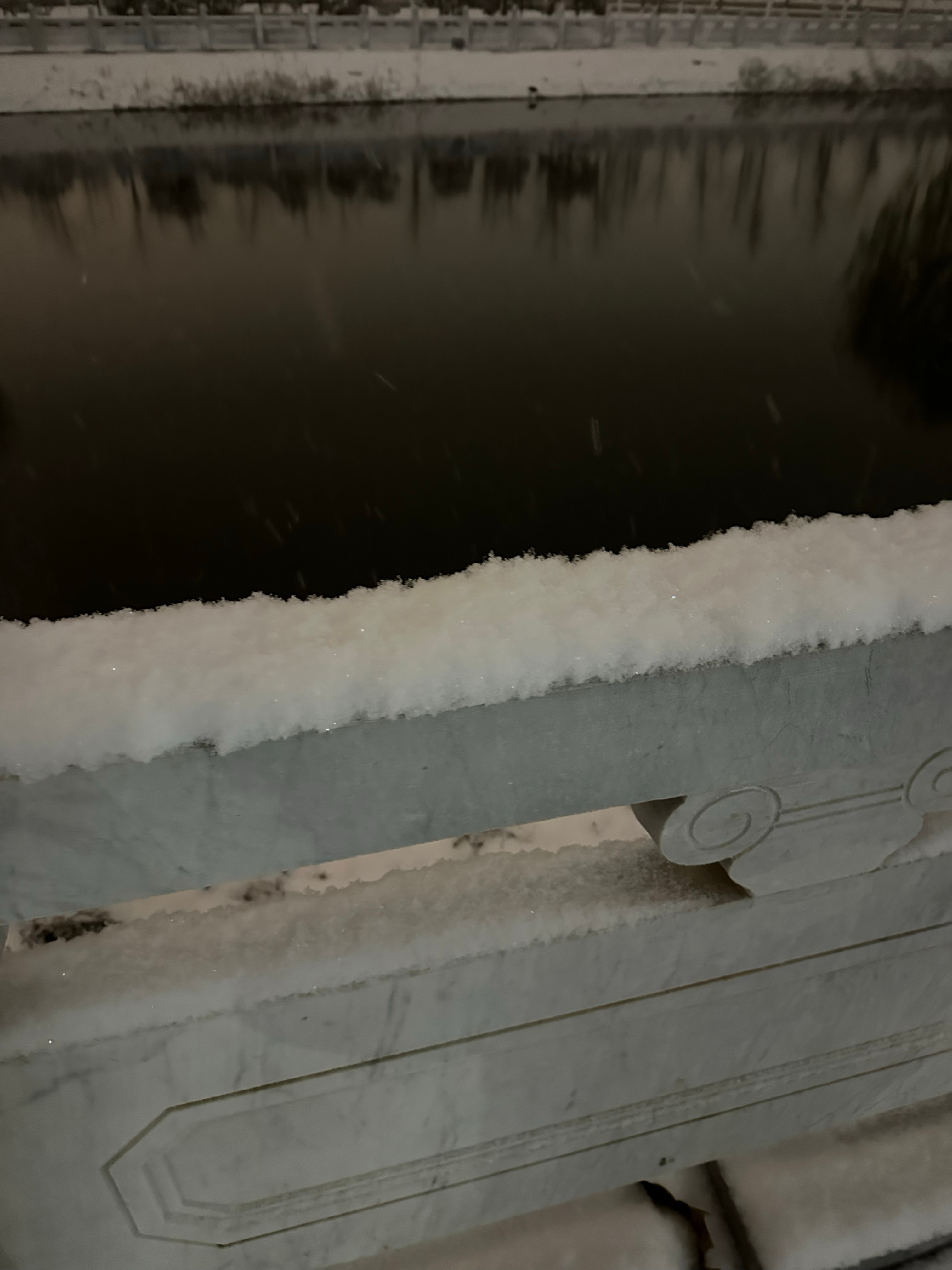 北京下雪这张图大家感受下，2025年第一场雪下的多大！ 