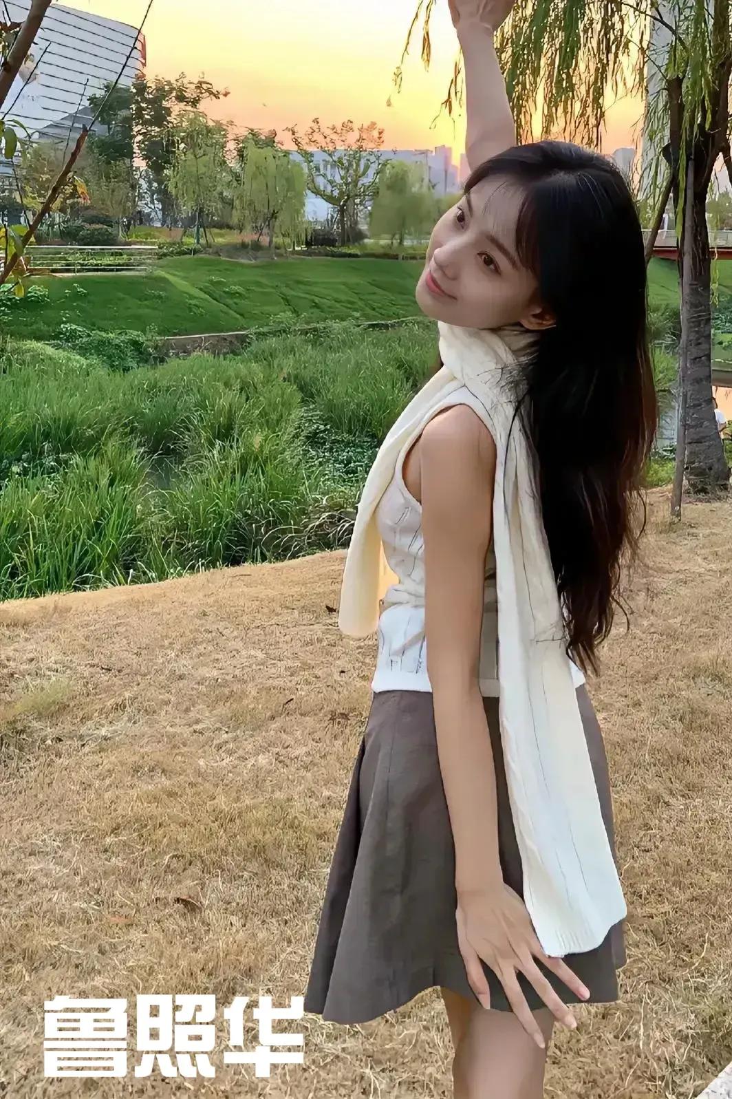 1.成毅新视线Wonderland封面大片公开，展示了时尚表现力。
2.杨紫和春