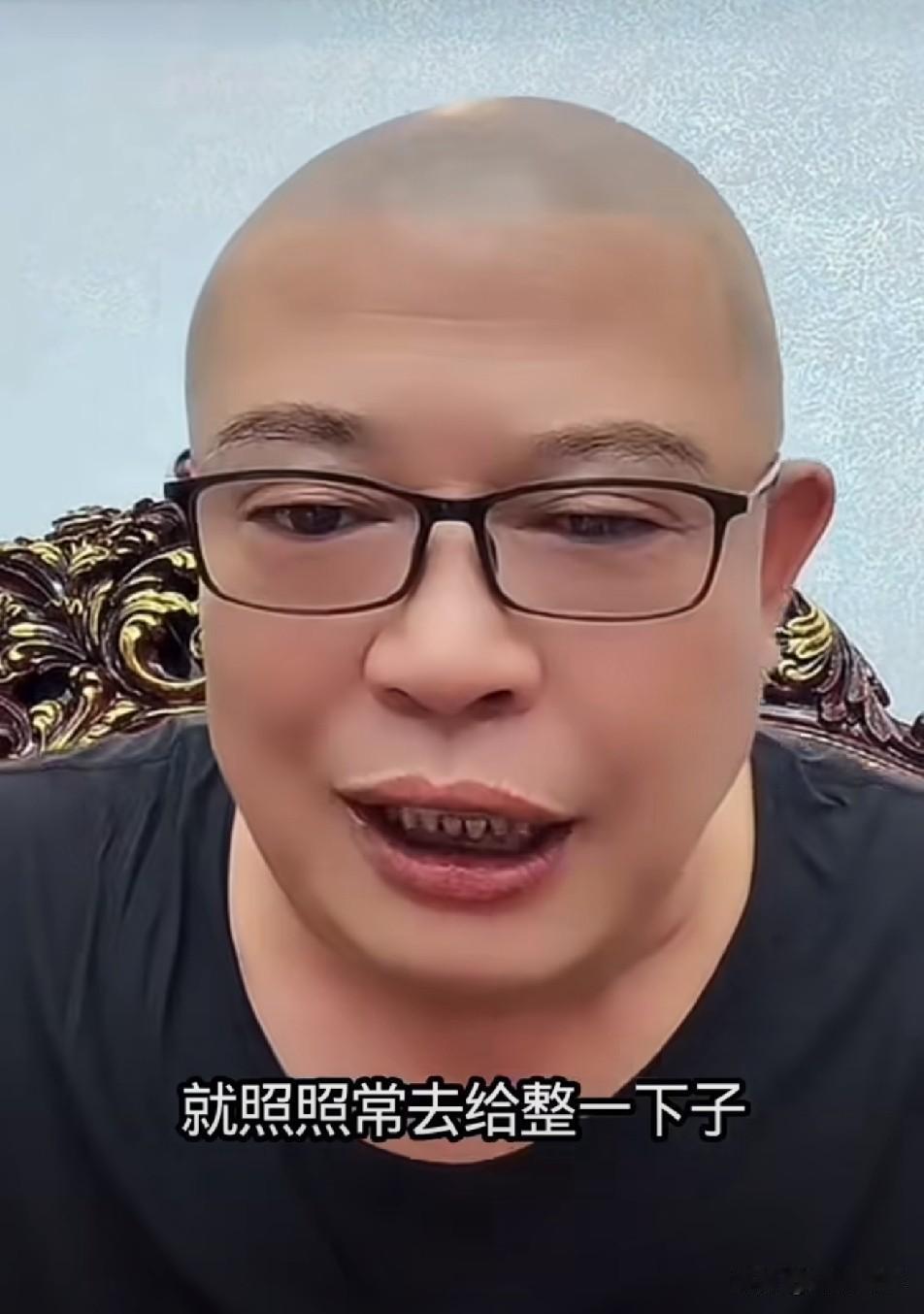 驴爸承认与三驴妈是假离婚！

         驴爸承认和三驴妈假离婚，并且跟粉