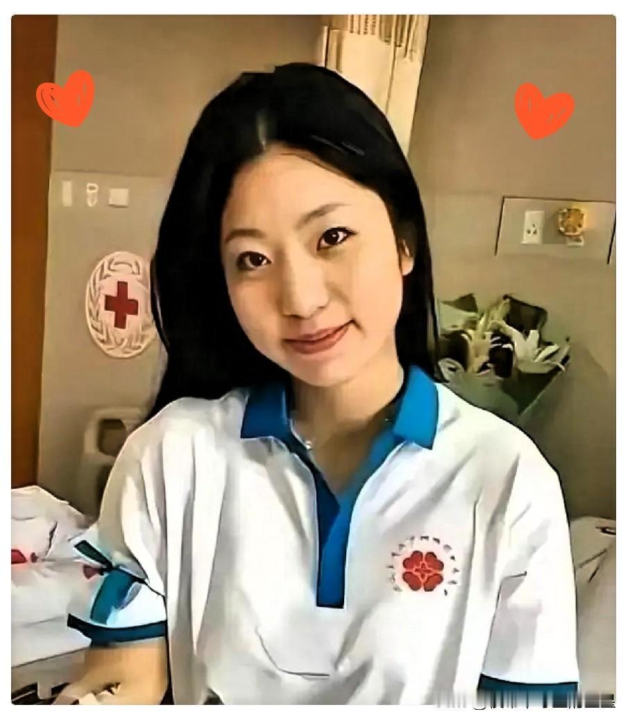 泪目！2024年，杭州21岁女孩在一家公司实习，突然向老板请假十天，老板怒气冲冲