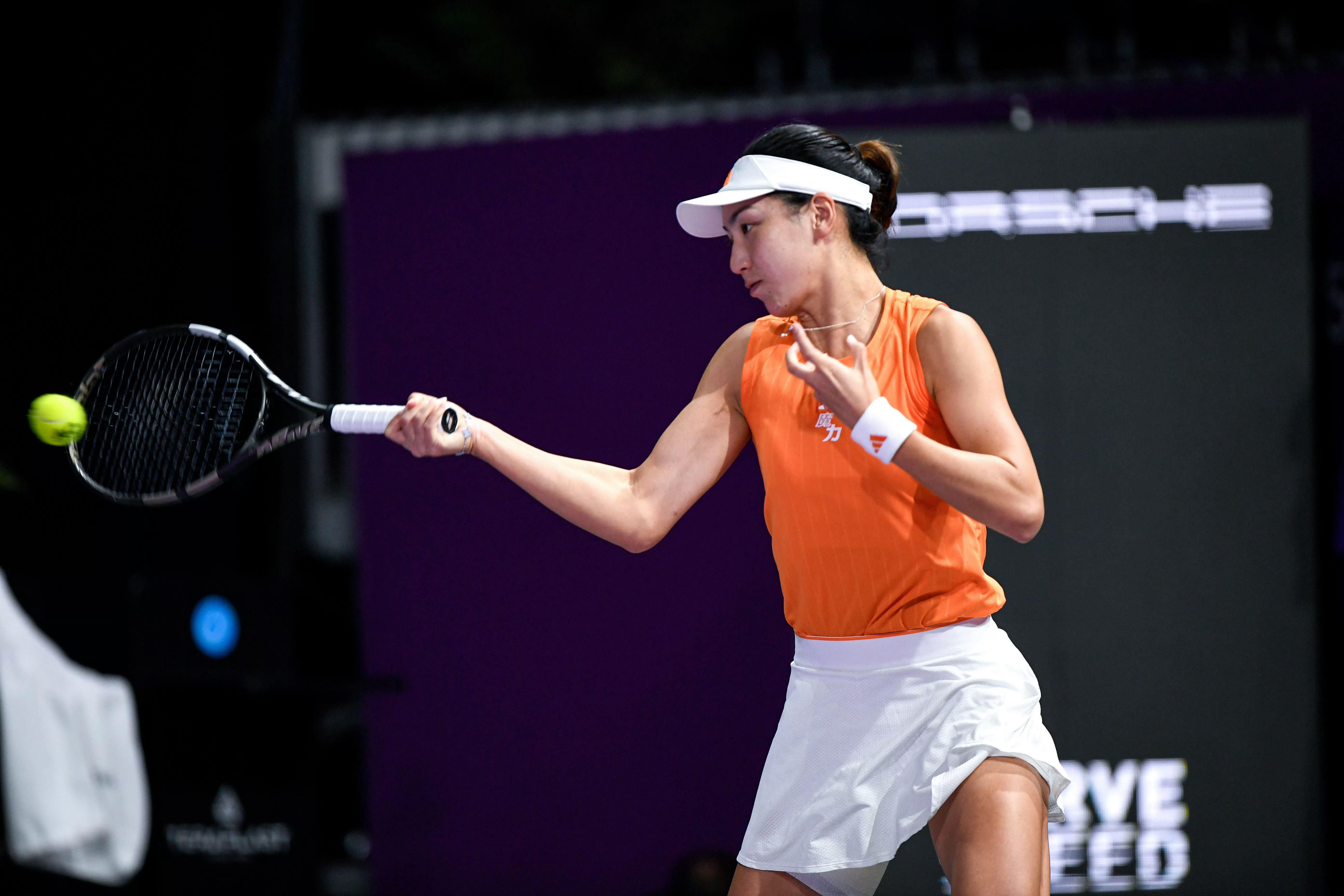 王欣瑜迈阿密赛首战出局 迈阿密赛，王欣瑜苦战三盘，4-6/6-1/0-6不敌麦克