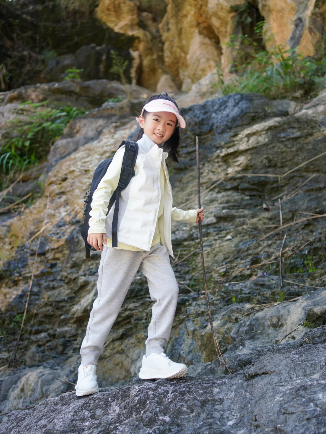 去了那么多地方，娃印象深刻的还是翻山越岭